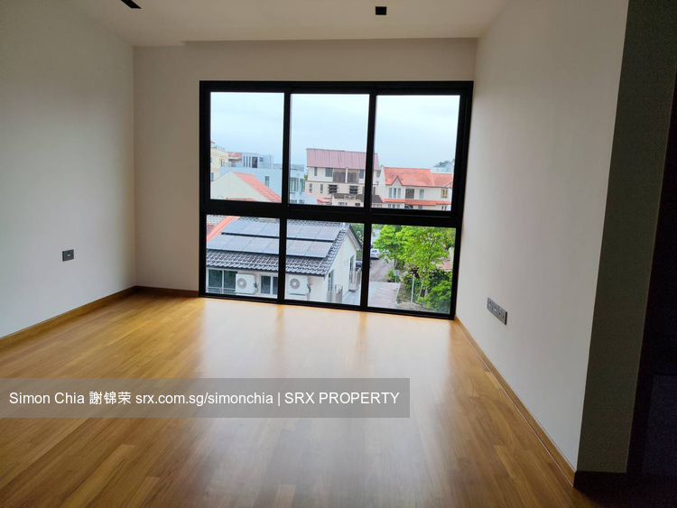 Sembawang Straits Estate (D27), Terrace #562739881